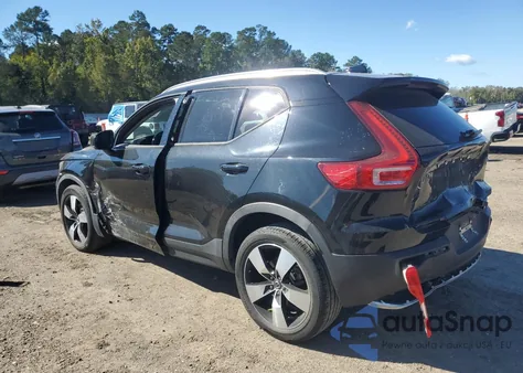 2020 Volvo Xc40 T4 Momentum z USA, uszkodzony, nr VIN YV4AC2HK0L2331213